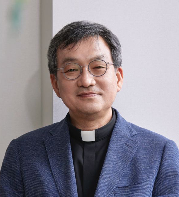 홍경완 부산가톨릭대학교총장